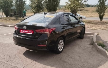 Hyundai Solaris II рестайлинг, 2018 год, 1 100 000 рублей, 10 фотография