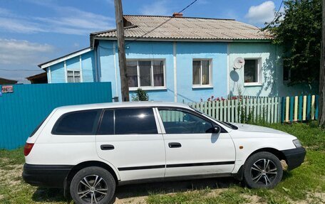 Toyota Caldina, 2002 год, 320 000 рублей, 4 фотография