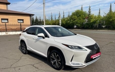 Lexus RX IV рестайлинг, 2021 год, 4 800 000 рублей, 3 фотография