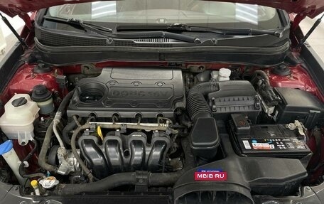 Hyundai Sonata VI, 2012 год, 999 000 рублей, 11 фотография