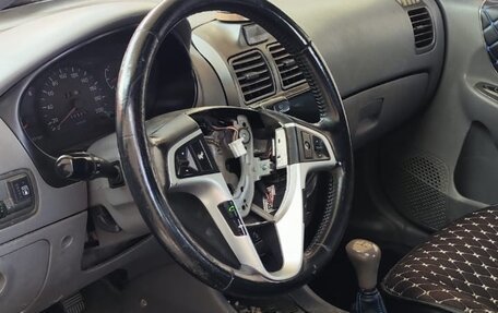 Hyundai Accent II, 2008 год, 320 000 рублей, 3 фотография