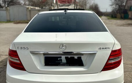 Mercedes-Benz C-Класс, 2012 год, 2 000 000 рублей, 6 фотография