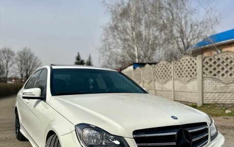 Mercedes-Benz C-Класс, 2012 год, 2 000 000 рублей, 4 фотография