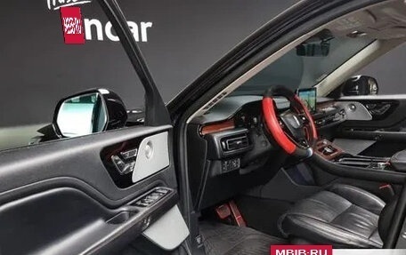 Lincoln Aviator II, 2021 год, 5 200 000 рублей, 15 фотография
