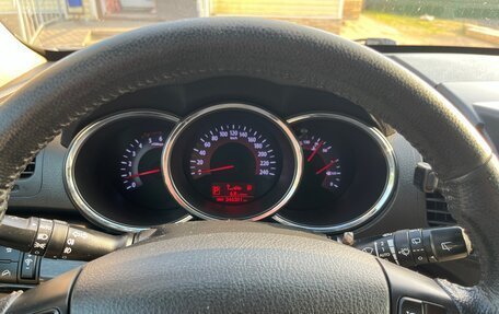 KIA Sorento II рестайлинг, 2011 год, 1 350 000 рублей, 30 фотография