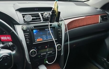 Toyota Camry, 2012 год, 1 740 000 рублей, 10 фотография