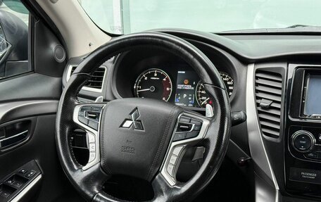 Mitsubishi Pajero Sport III рестайлинг, 2017 год, 2 315 000 рублей, 11 фотография