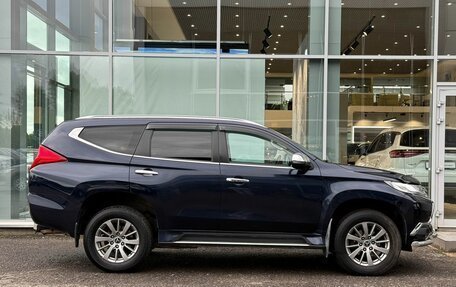 Mitsubishi Pajero Sport III рестайлинг, 2017 год, 2 315 000 рублей, 8 фотография