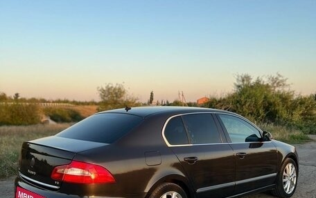 Skoda Superb III рестайлинг, 2010 год, 1 000 000 рублей, 21 фотография
