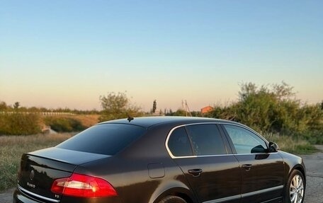 Skoda Superb III рестайлинг, 2010 год, 1 000 000 рублей, 14 фотография