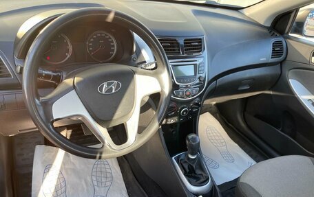 Hyundai Solaris II рестайлинг, 2011 год, 559 000 рублей, 6 фотография