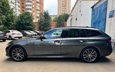 BMW 3 серия, 2019 год, 3 990 000 рублей, 7 фотография