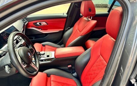 BMW 3 серия, 2019 год, 3 990 000 рублей, 10 фотография