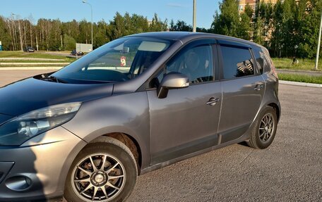 Renault Scenic III, 2010 год, 690 000 рублей, 2 фотография