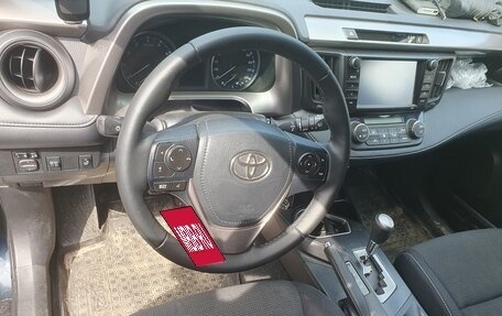 Toyota RAV4, 2017 год, 2 100 000 рублей, 7 фотография
