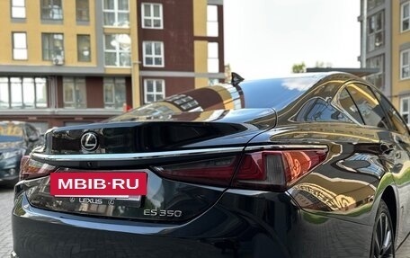Lexus ES VII, 2021 год, 4 550 000 рублей, 7 фотография