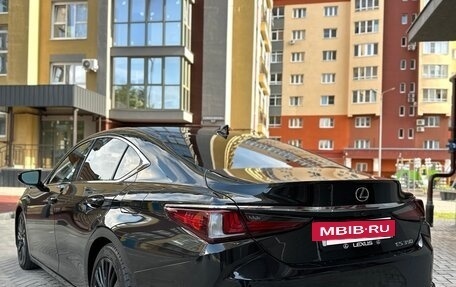 Lexus ES VII, 2021 год, 4 550 000 рублей, 5 фотография