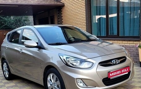 Hyundai Solaris II рестайлинг, 2012 год, 1 245 000 рублей, 2 фотография