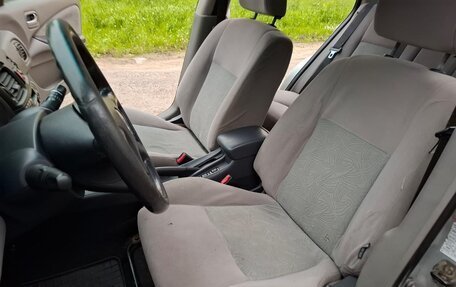 Nissan Almera, 2002 год, 295 000 рублей, 14 фотография