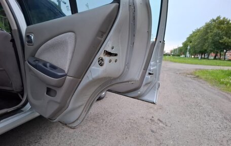Nissan Almera, 2002 год, 295 000 рублей, 18 фотография