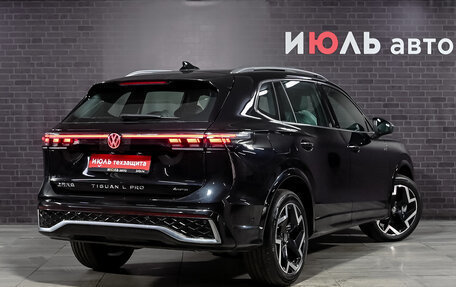 Volkswagen Tiguan, 2024 год, 4 915 000 рублей, 4 фотография