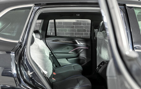 Volkswagen Tiguan, 2024 год, 4 915 000 рублей, 25 фотография