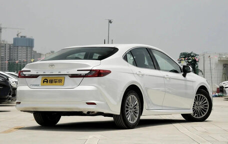 Toyota Camry, 2024 год, 3 520 000 рублей, 6 фотография