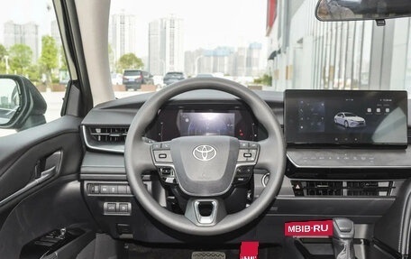 Toyota Camry, 2024 год, 3 520 000 рублей, 10 фотография