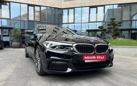 BMW 5 серия, 2019 год, 5 300 000 рублей, 2 фотография