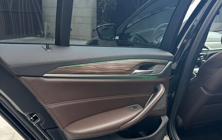 BMW 5 серия, 2019 год, 5 300 000 рублей, 20 фотография