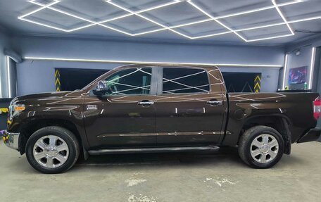 Toyota Tundra II, 2021 год, 9 000 000 рублей, 1 фотография