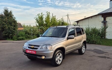 Chevrolet Niva I рестайлинг, 2016 год, 827 000 рублей, 1 фотография