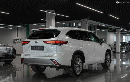 Toyota Highlander, 2025 год, 5 300 000 рублей, 4 фотография