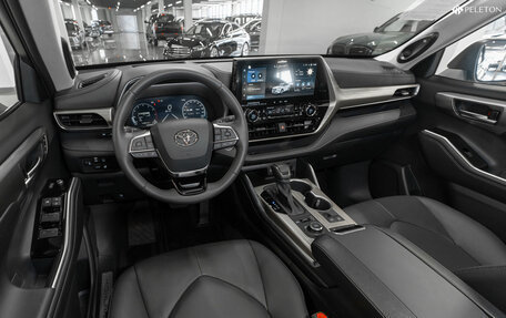 Toyota Highlander, 2025 год, 5 300 000 рублей, 7 фотография