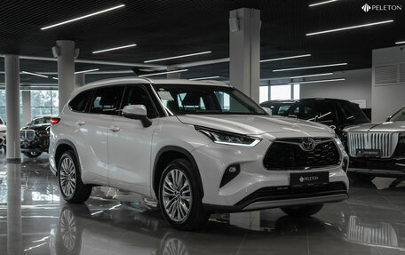 Toyota Highlander, 2025 год, 5 300 000 рублей, 2 фотография