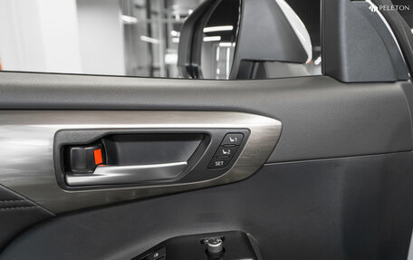 Toyota Highlander, 2025 год, 5 300 000 рублей, 24 фотография
