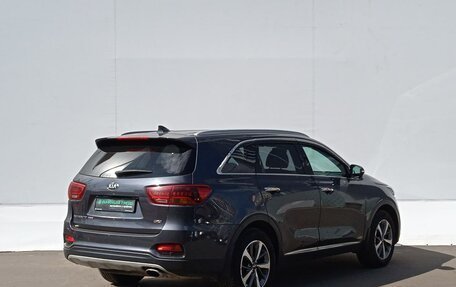 KIA Sorento III Prime рестайлинг, 2018 год, 2 440 000 рублей, 6 фотография