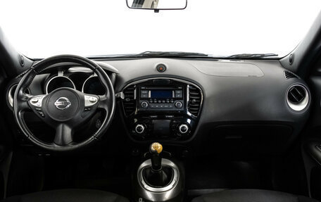 Nissan Juke II, 2013 год, 1 049 000 рублей, 10 фотография