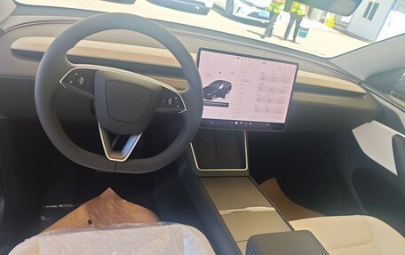 Tesla Model Y I, 2025 год, 7 490 000 рублей, 5 фотография