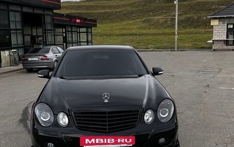 Mercedes-Benz E-Класс, 2007 год, 950 000 рублей, 4 фотография