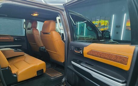Toyota Tundra II, 2021 год, 9 000 000 рублей, 10 фотография
