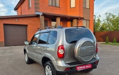 Chevrolet Niva I рестайлинг, 2016 год, 827 000 рублей, 2 фотография