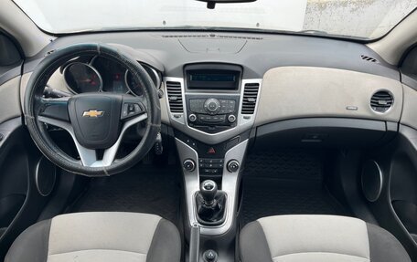 Chevrolet Cruze II, 2011 год, 490 000 рублей, 10 фотография