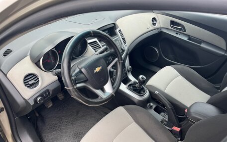 Chevrolet Cruze II, 2011 год, 490 000 рублей, 7 фотография