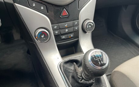 Chevrolet Cruze II, 2011 год, 490 000 рублей, 12 фотография