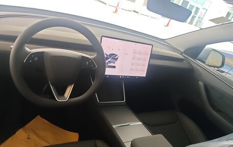 Tesla Model Y I, 2025 год, 6 790 000 рублей, 4 фотография