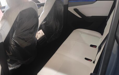 Tesla Model Y I, 2025 год, 6 890 000 рублей, 6 фотография