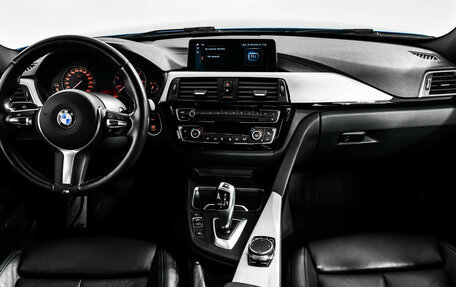 BMW 3 серия, 2018 год, 2 949 000 рублей, 11 фотография