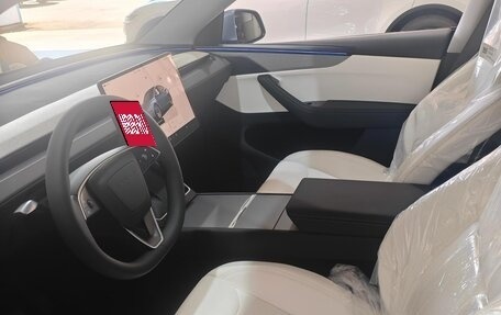 Tesla Model Y I, 2025 год, 6 890 000 рублей, 3 фотография