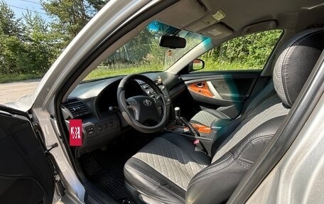 Toyota Camry, 2011 год, 1 200 000 рублей, 5 фотография